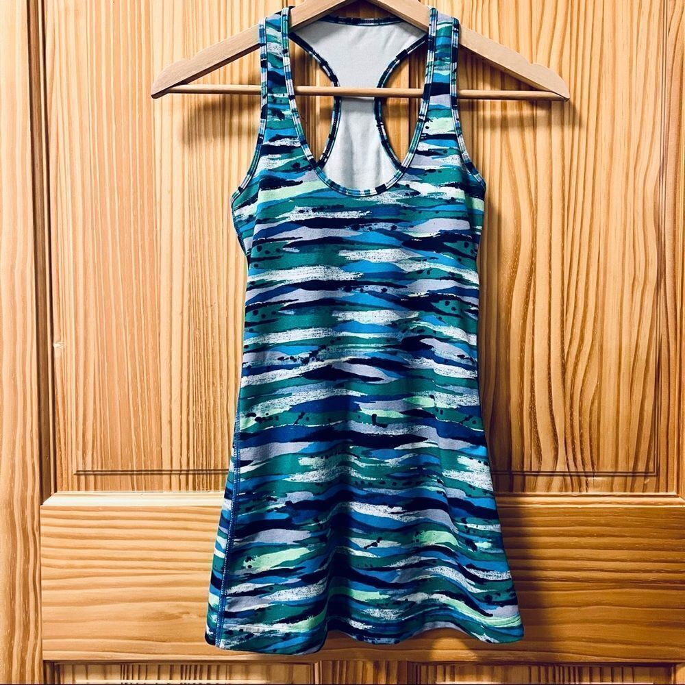 Lululemon LLL green blue white racerback sleeveless tank top shirt XS